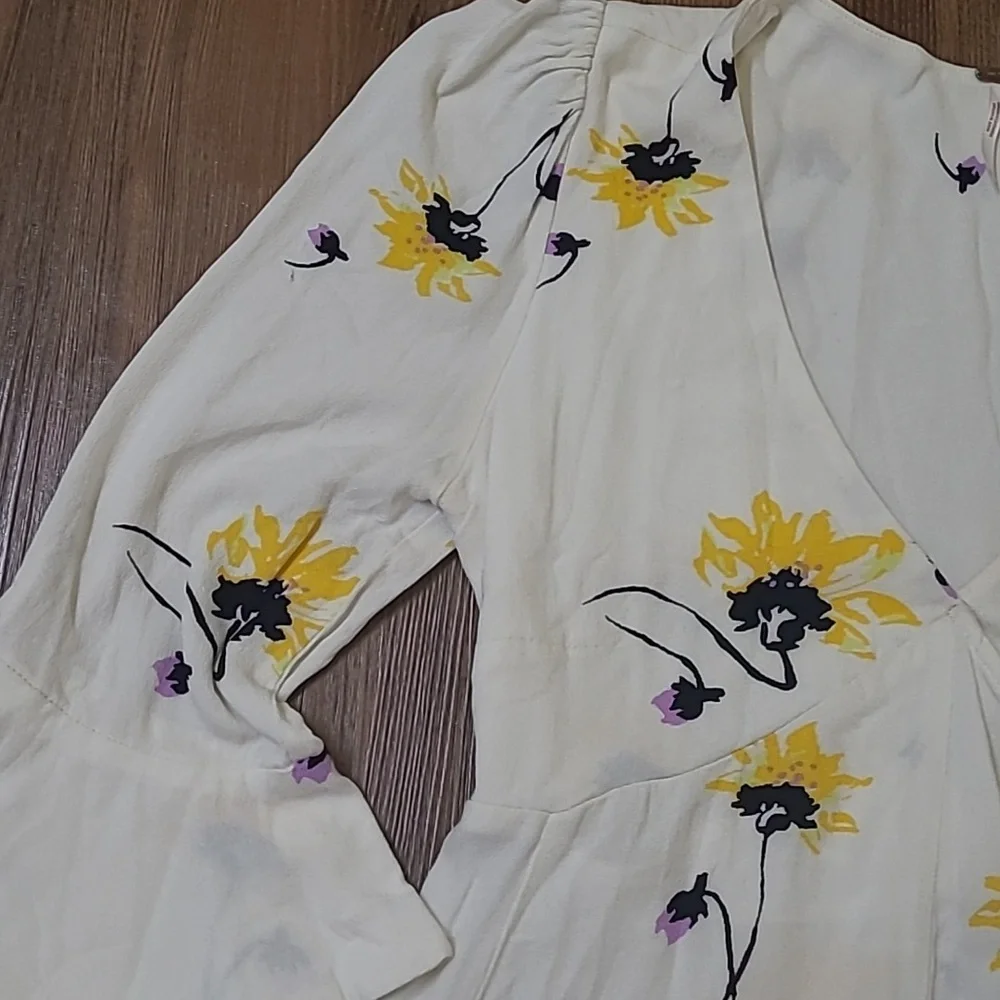 Free People Cream‎ Fabric Detail